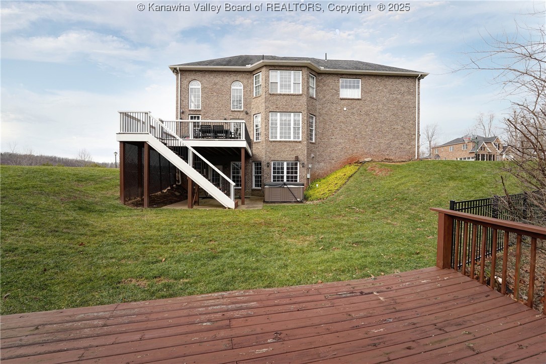 Winfield, West Virginia 25213, United States, 4 Bedrooms Bedrooms, ,5 BathroomsBathrooms,Residential,Pending,9744