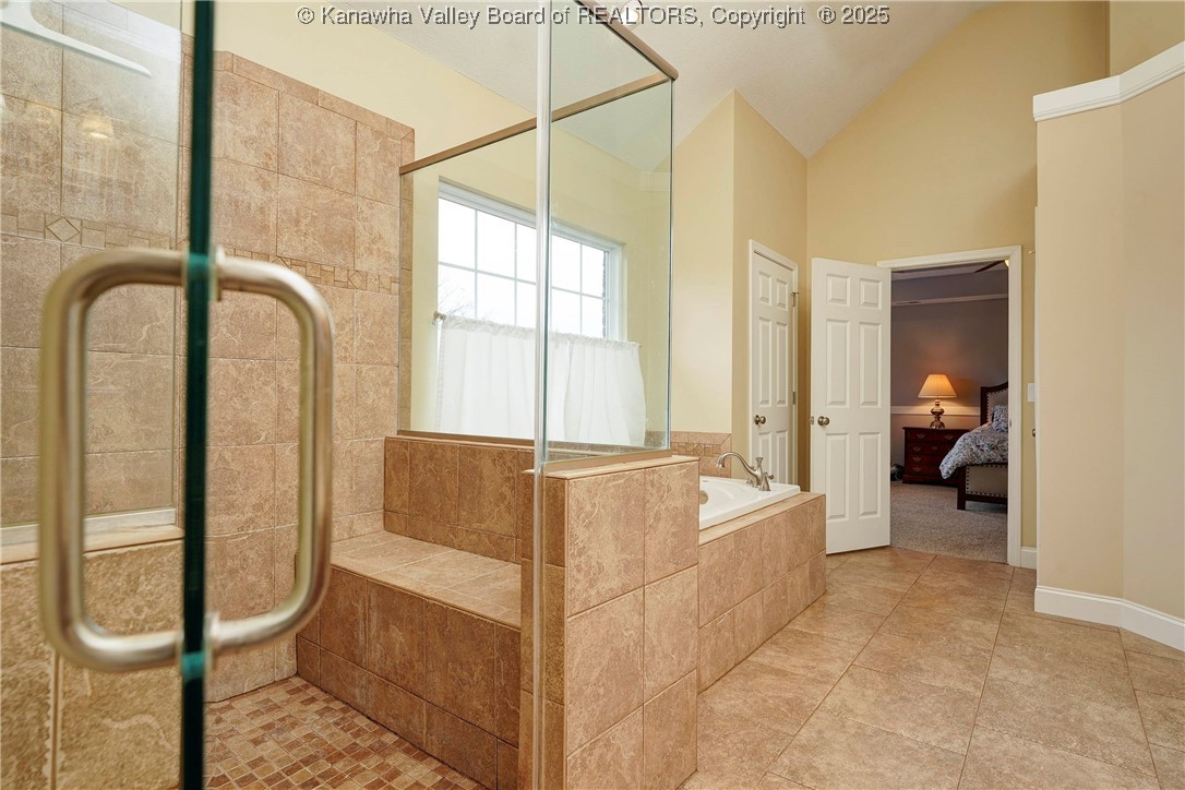 Winfield, West Virginia 25213, United States, 4 Bedrooms Bedrooms, ,5 BathroomsBathrooms,Residential,Pending,9744