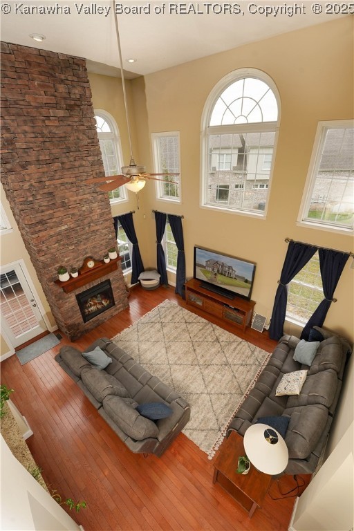 Winfield, West Virginia 25213, United States, 4 Bedrooms Bedrooms, ,5 BathroomsBathrooms,Residential,Pending,9744