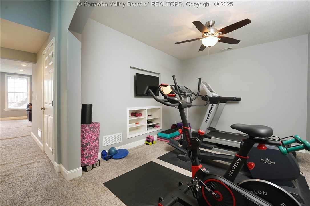 Winfield, West Virginia 25213, United States, 4 Bedrooms Bedrooms, ,5 BathroomsBathrooms,Residential,Pending,9744