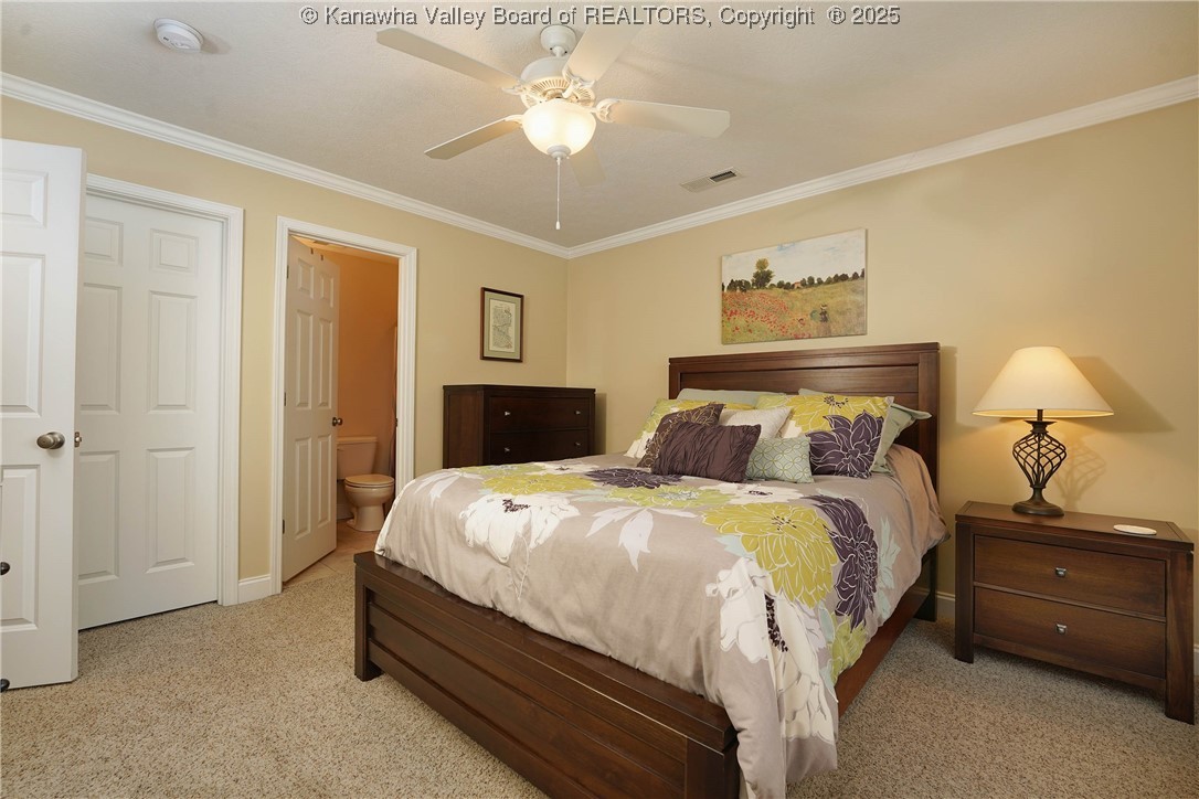 Winfield, West Virginia 25213, United States, 4 Bedrooms Bedrooms, ,5 BathroomsBathrooms,Residential,Pending,9744