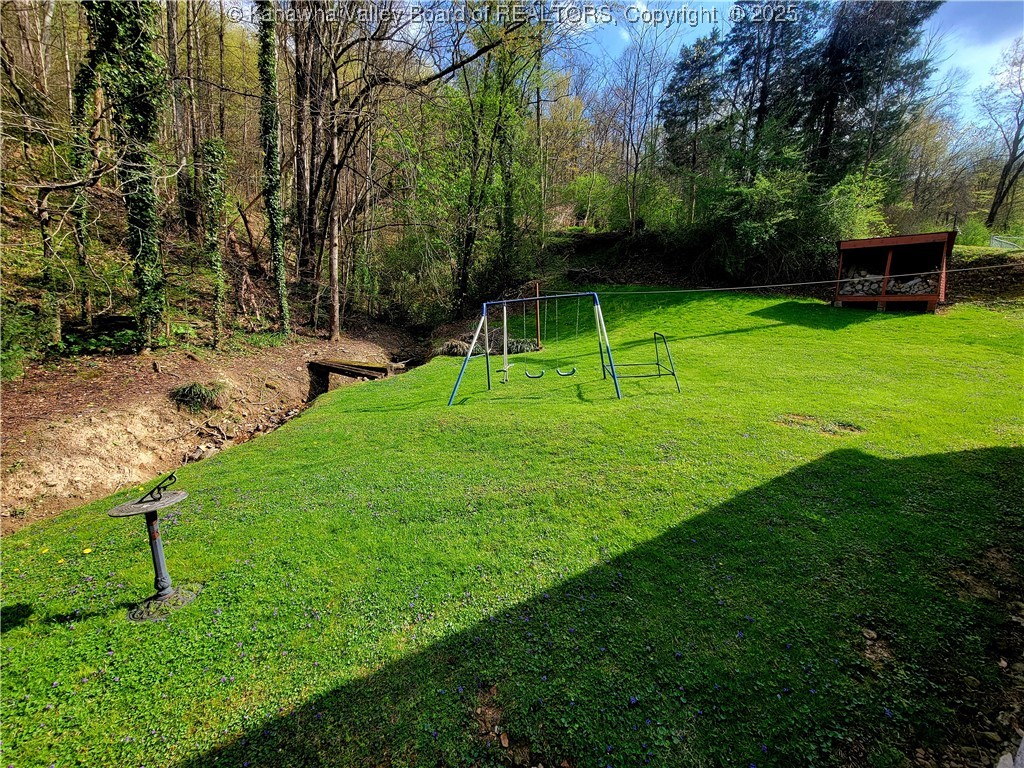 Gallagher, West Virginia 25083, United States, 3 Bedrooms Bedrooms, ,1 BathroomBathrooms,Residential,Active,109805