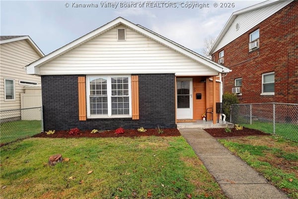 33 MACCORKLE AVE SW, SOUTH CHARLESTON, WV 25303 - Image ac8f33dcfdd1fcd79cf46799fbe8e8c6/196797186