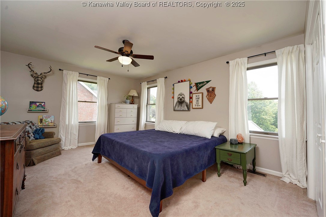 Charleston, West Virginia 25314, United States, 4 Bedrooms Bedrooms, ,3 BathroomsBathrooms,Residential,Active,153119