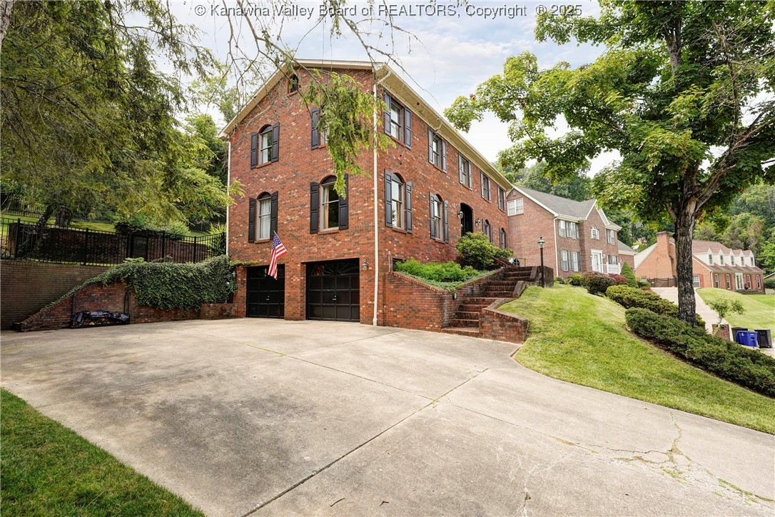 Charleston, West Virginia 25314, United States, 4 Bedrooms Bedrooms, ,3 BathroomsBathrooms,Residential,Active,153119
