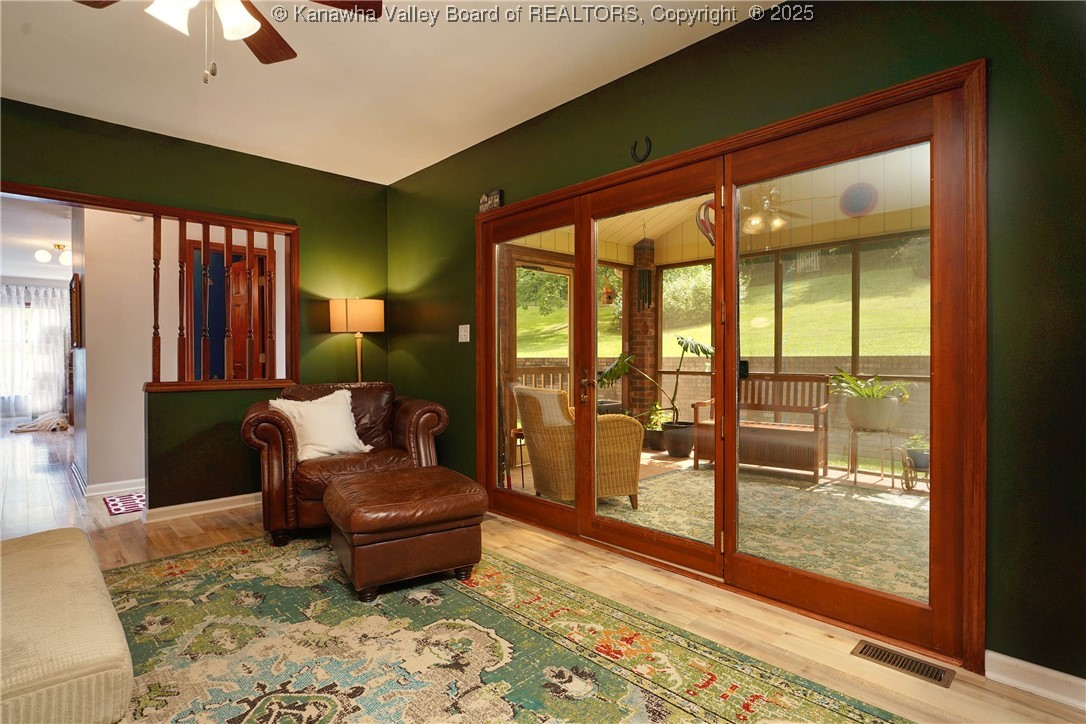 Charleston, West Virginia 25314, United States, 4 Bedrooms Bedrooms, ,3 BathroomsBathrooms,Residential,Active,153119