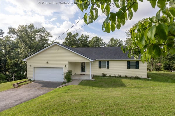 1 CEDAR DR, SCOTT DEPOT, WV 25560 - Image b136dfa57b6d4d4e084afd81f39c060c/2055145704