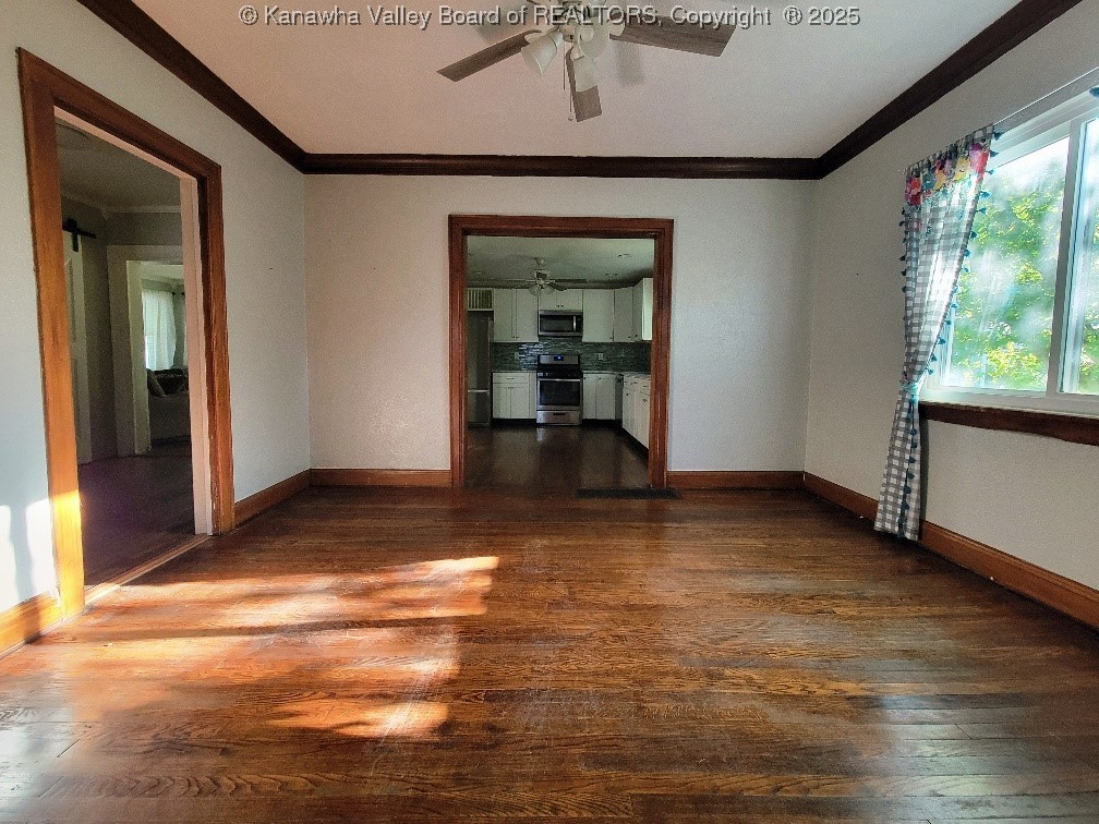 East Bank, West Virginia 25067, United States, 3 Bedrooms Bedrooms, ,2 BathroomsBathrooms,Residential,Pending,203011