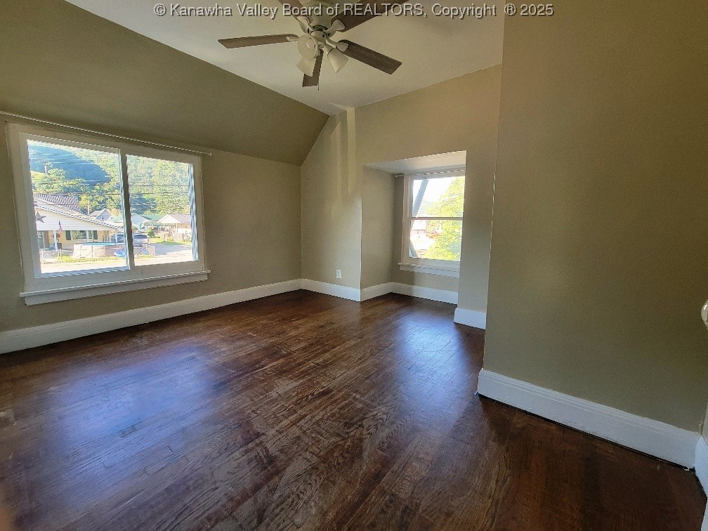 East Bank, West Virginia 25067, United States, 3 Bedrooms Bedrooms, ,2 BathroomsBathrooms,Residential,Pending,203011