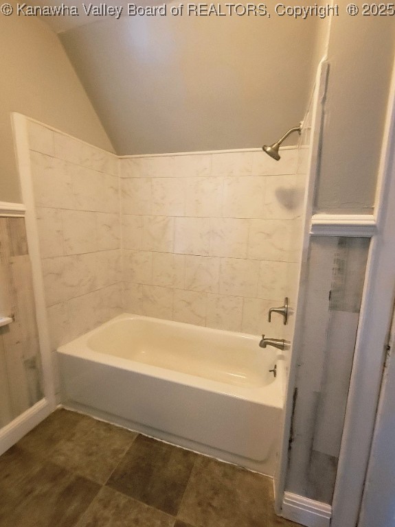 East Bank, West Virginia 25067, United States, 3 Bedrooms Bedrooms, ,2 BathroomsBathrooms,Residential,Pending,203011