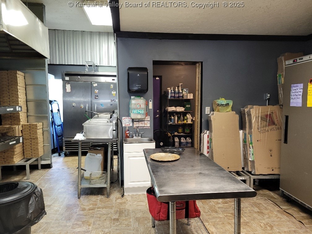 Cabin Creek, West Virginia 25035, United States, ,Commercial,Active,12723