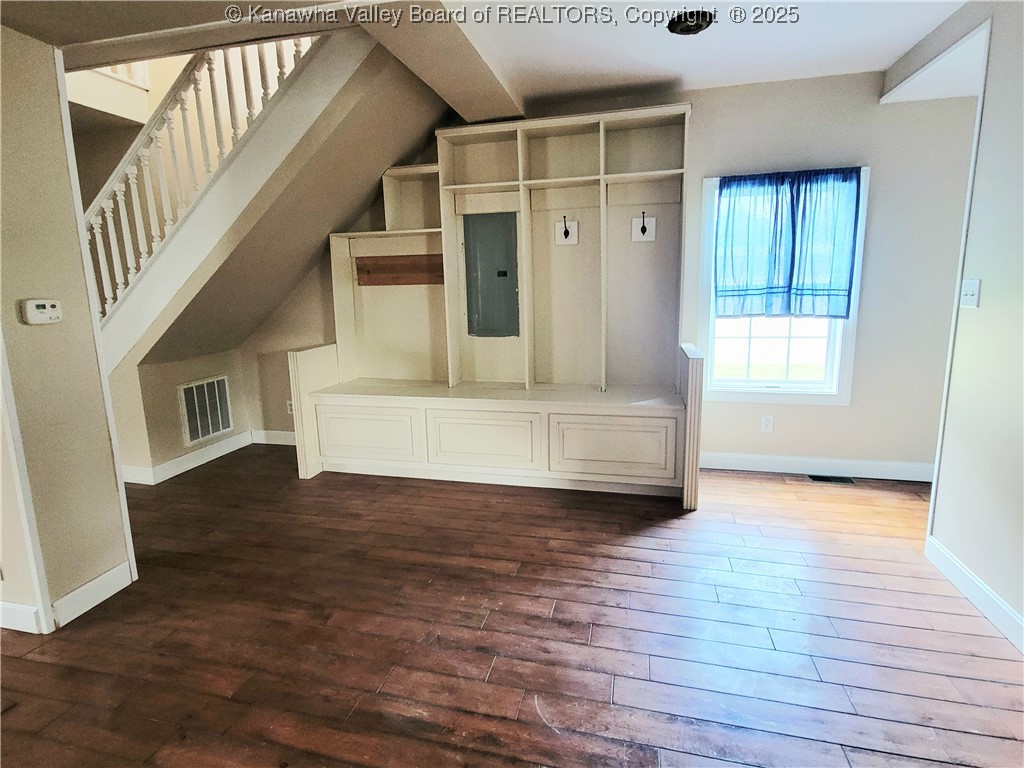 St Albans, West Virginia 25177, United States, 3 Bedrooms Bedrooms, ,2 BathroomsBathrooms,Residential,Active,176868