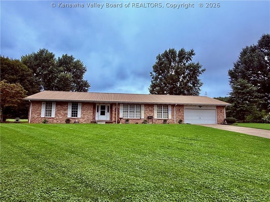 120 2ND AVE W, RAVENSWOOD, WV 26164 - Image ea33f3f17a906f38fbc820faa5f36d76/3714393158