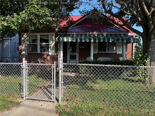 5144 KENTUCKY ST, SOUTH CHARLESTON, WV 25309 - Image f208e7a7a3a1ef1dd1343a5f5faa2f76/543173605