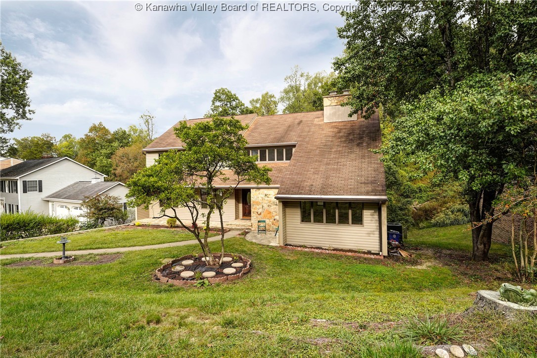 Charleston, West Virginia 25314, United States, 5 Bedrooms Bedrooms, ,4 BathroomsBathrooms,Residential,Active,221502