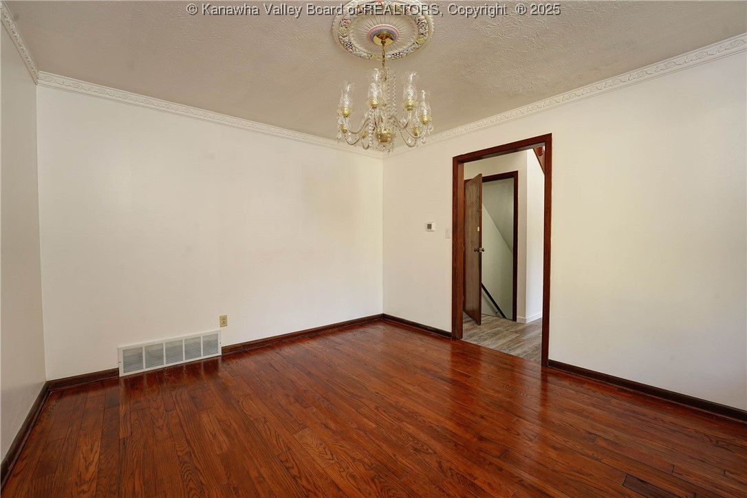 Charleston, West Virginia 25314, United States, 5 Bedrooms Bedrooms, ,4 BathroomsBathrooms,Residential,Active,221502