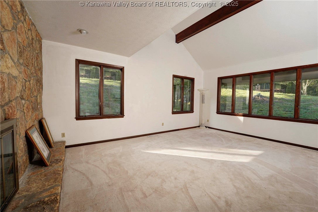 Charleston, West Virginia 25314, United States, 5 Bedrooms Bedrooms, ,4 BathroomsBathrooms,Residential,Active,221502