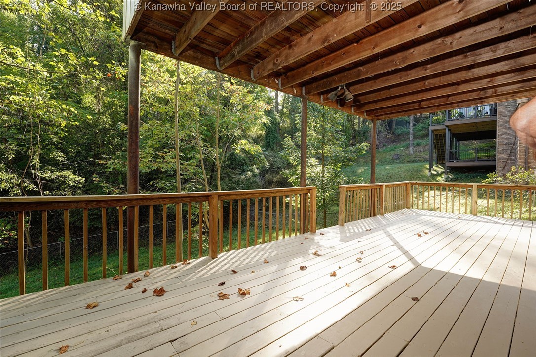 Charleston, West Virginia 25314, United States, 5 Bedrooms Bedrooms, ,4 BathroomsBathrooms,Residential,Active,221502