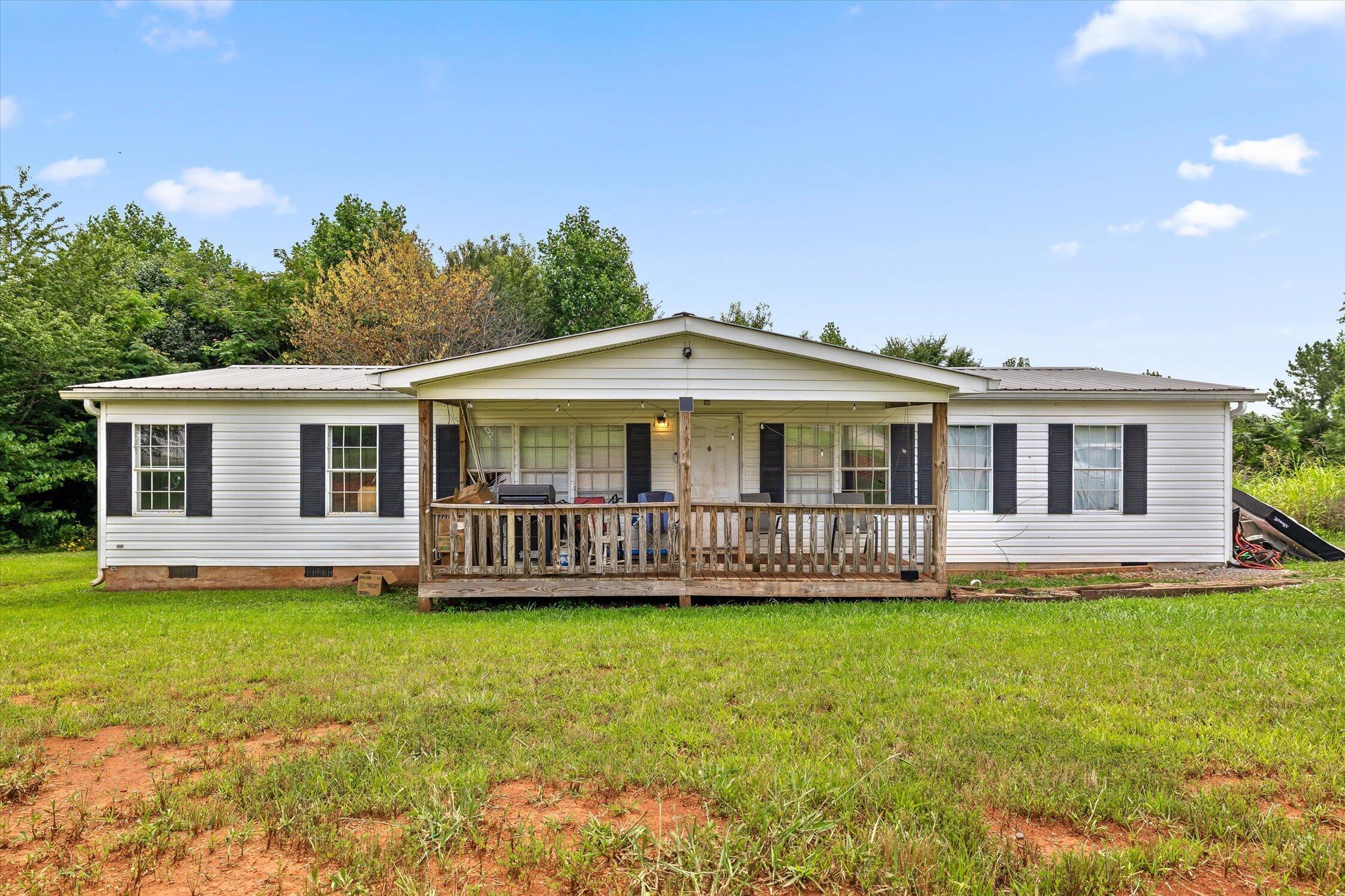 Photo 1 of 18 — 628 Crystal View Court, Dalton, GA 30721