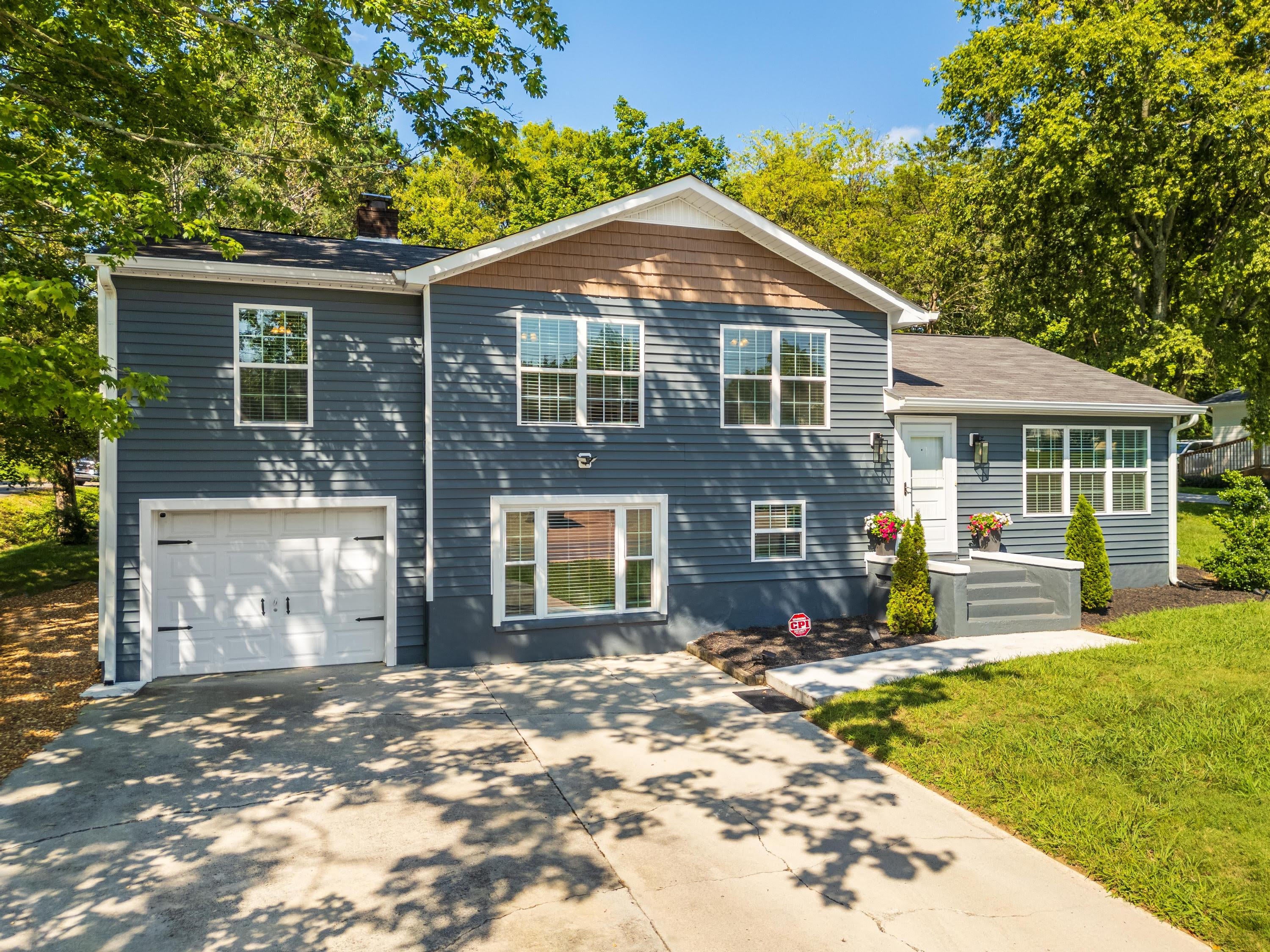Photo 1 of 24 — 540 20th Street NW, Cleveland, TN 37311