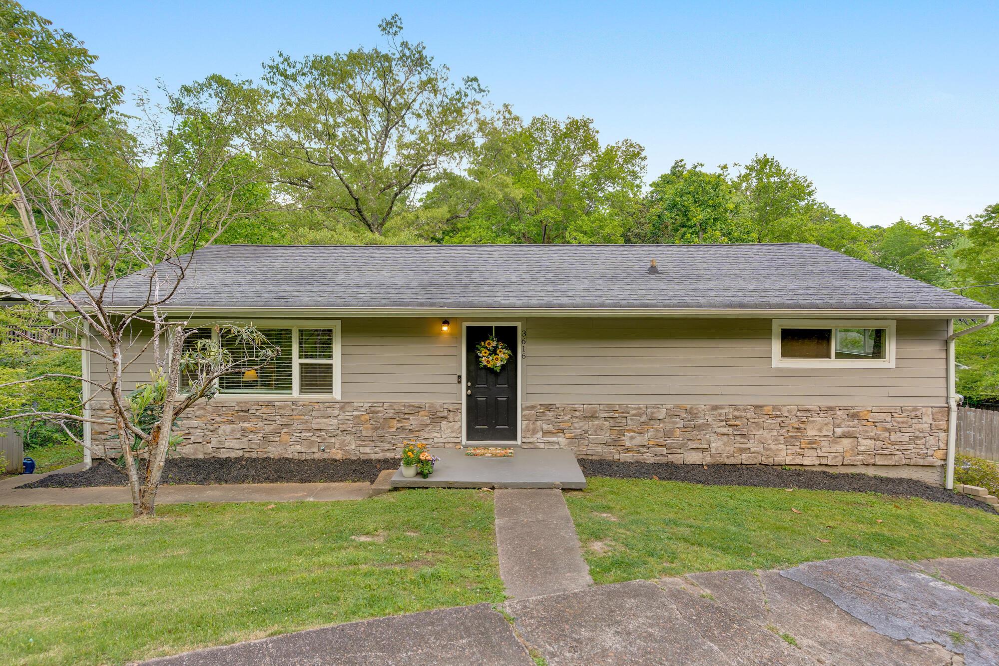 3616-Thrushwood-Dr-MLS-Photos-1