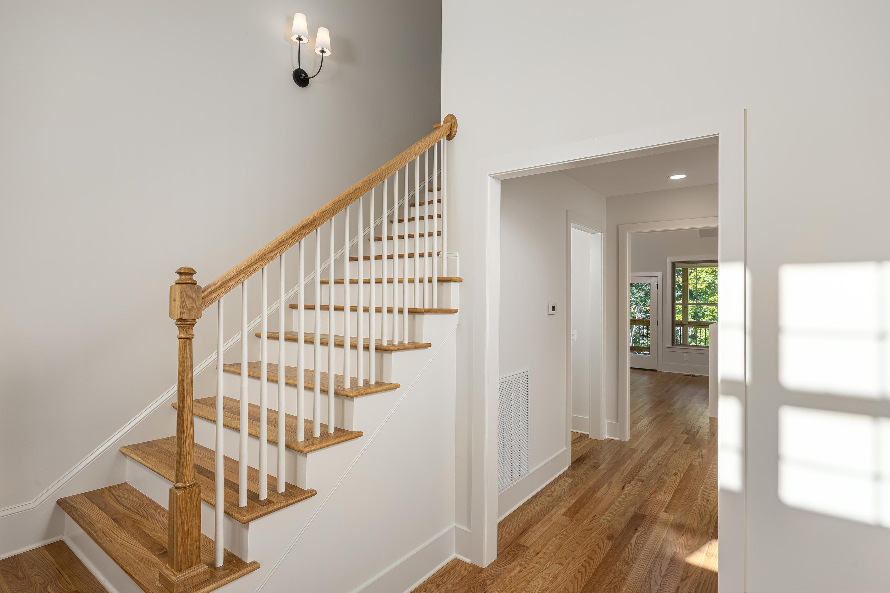 Harrison, Tennessee 37341, United States, 4 Bedrooms Bedrooms, ,4 BathroomsBathrooms,Residential,Active,38214