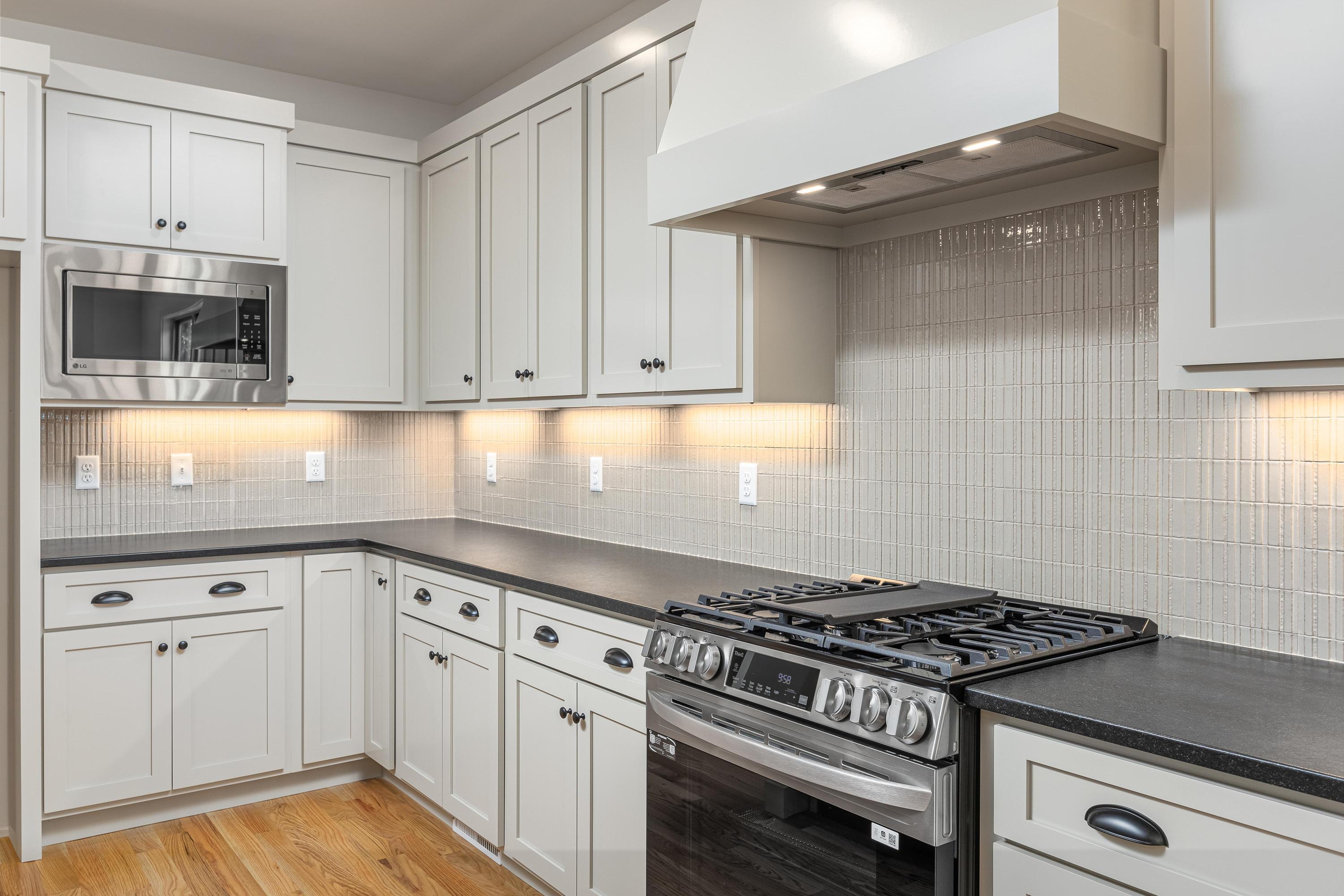 Harrison, Tennessee 37341, United States, 4 Bedrooms Bedrooms, ,4 BathroomsBathrooms,Residential,Active,38214