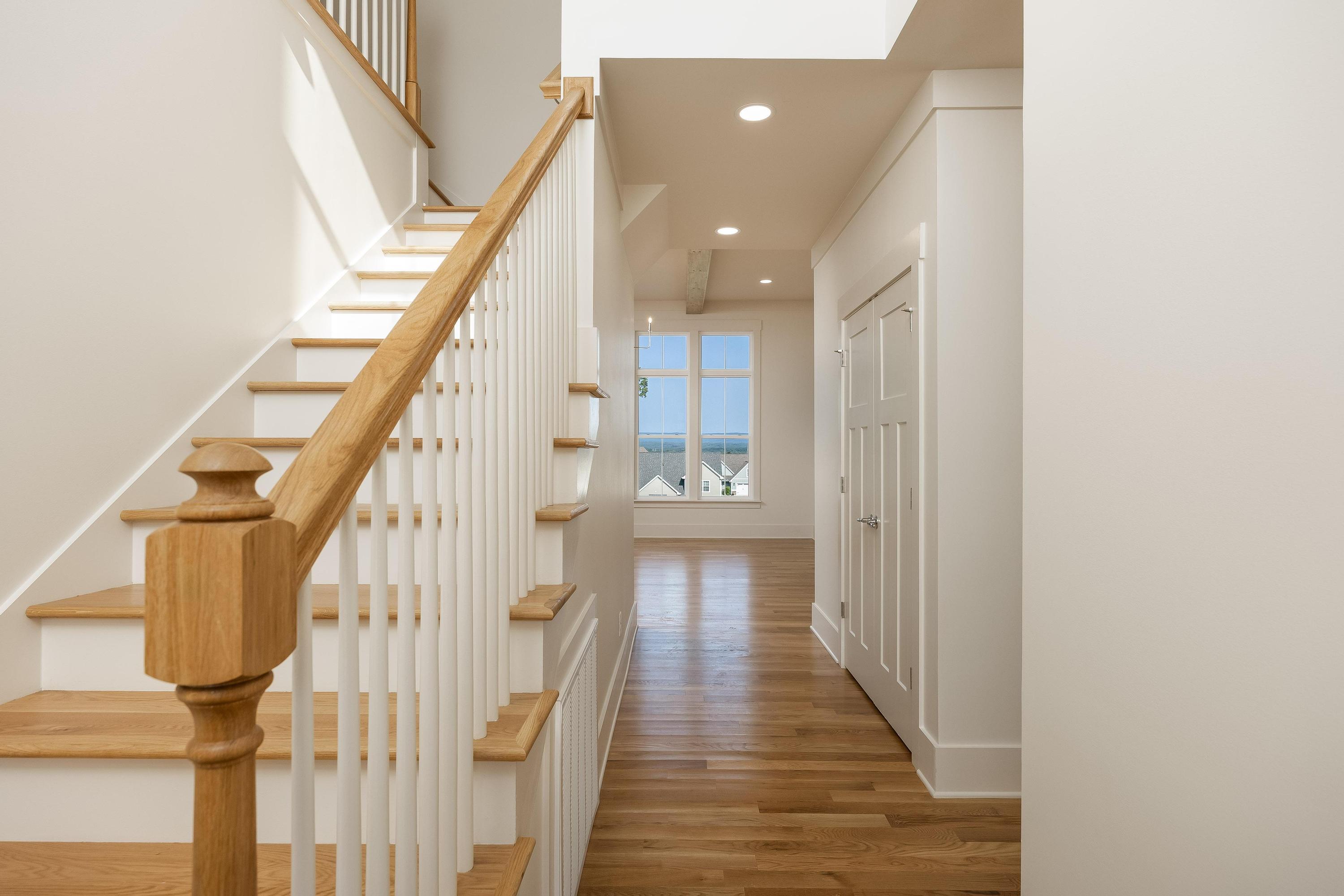 Harrison, Tennessee 37341, United States, 4 Bedrooms Bedrooms, ,3 BathroomsBathrooms,Residential,Pending,32226