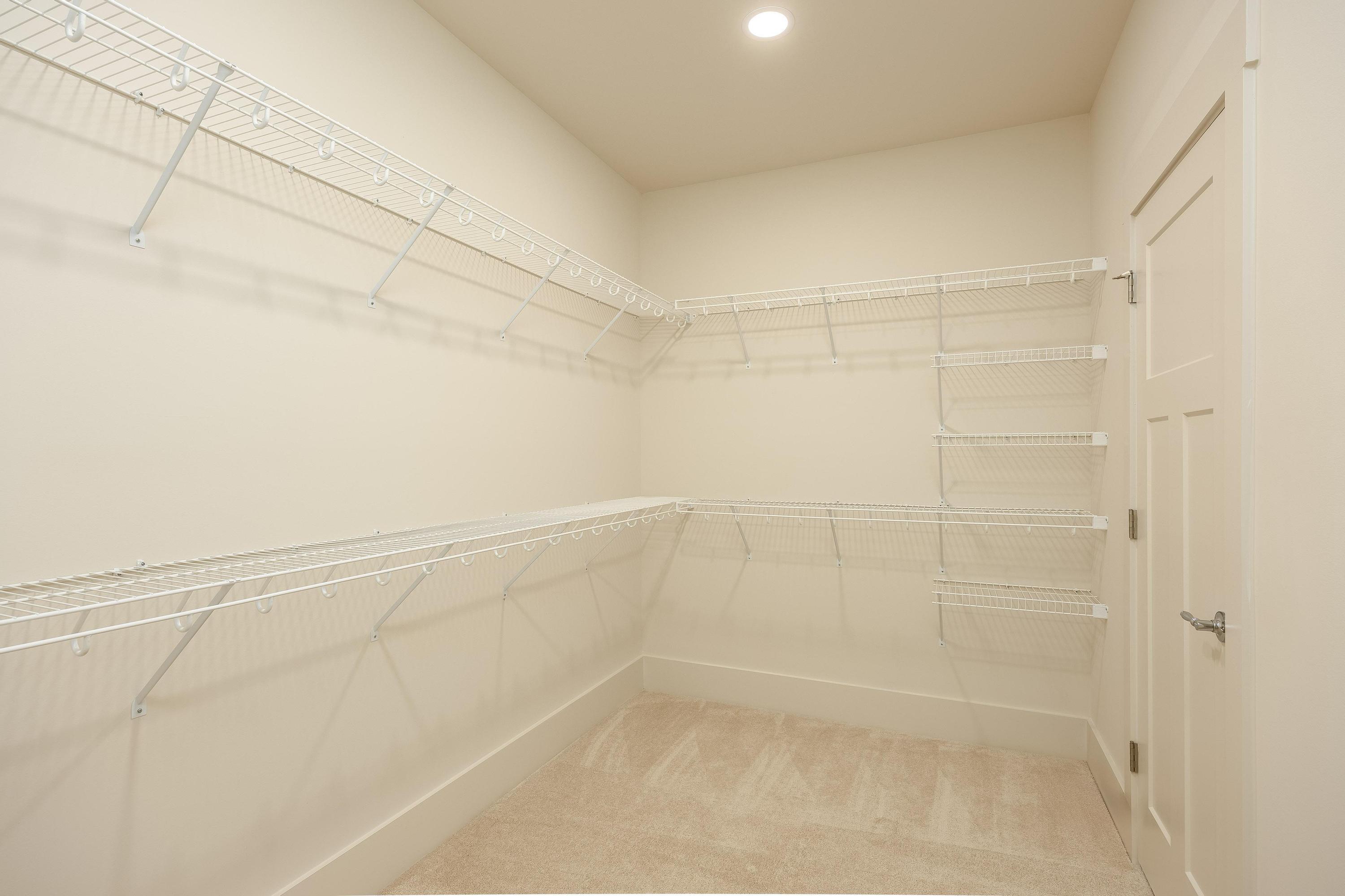 Harrison, Tennessee 37341, United States, 4 Bedrooms Bedrooms, ,3 BathroomsBathrooms,Residential,Pending,32226