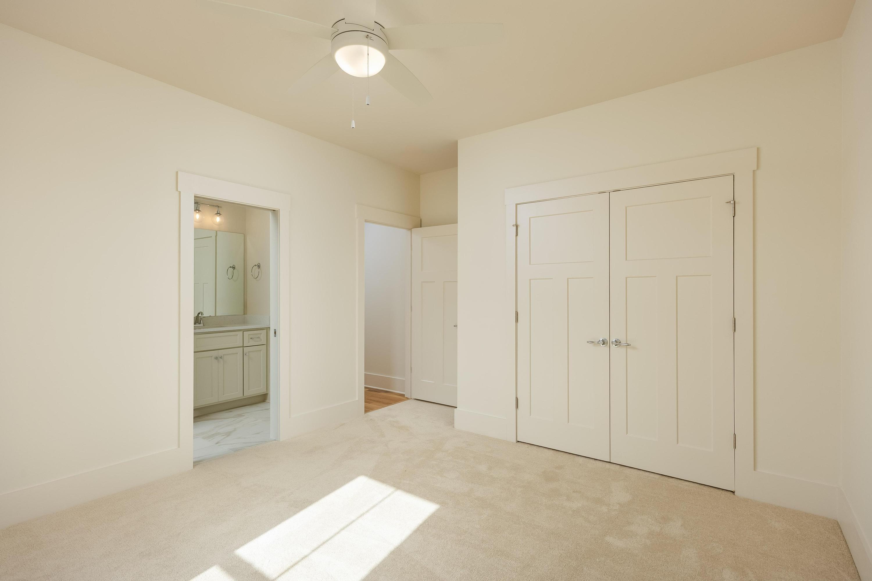 Harrison, Tennessee 37341, United States, 4 Bedrooms Bedrooms, ,3 BathroomsBathrooms,Residential,Pending,32226