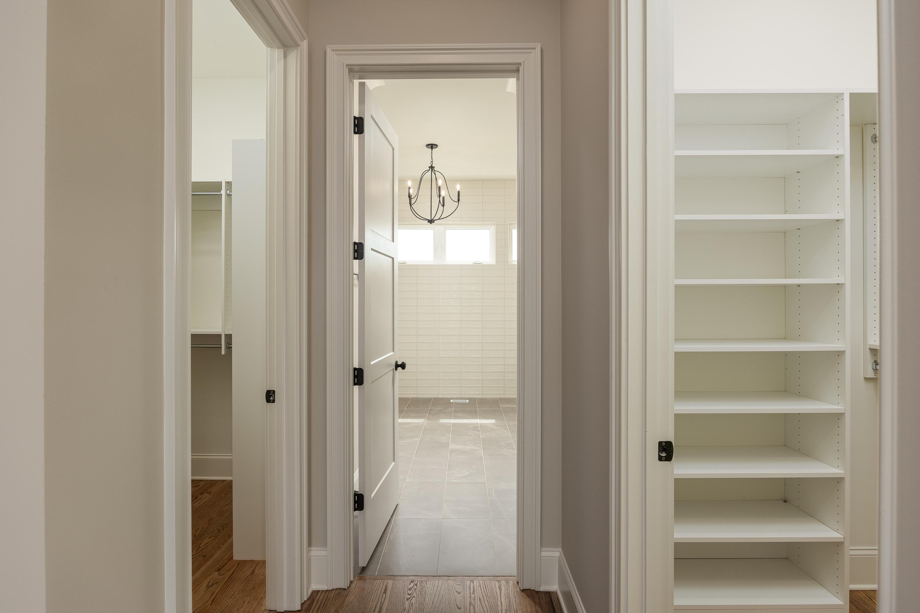 Soddy-Daisy, Tennessee 37379, United States, 4 Bedrooms Bedrooms, ,4 BathroomsBathrooms,Residential,Pending,37216