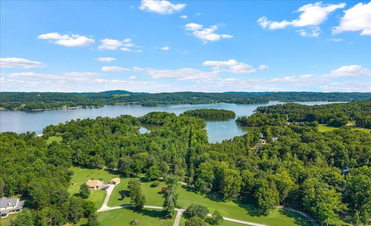 Photo 1 of 18 — 132 Hatt Lane, Rockwood, TN 37854