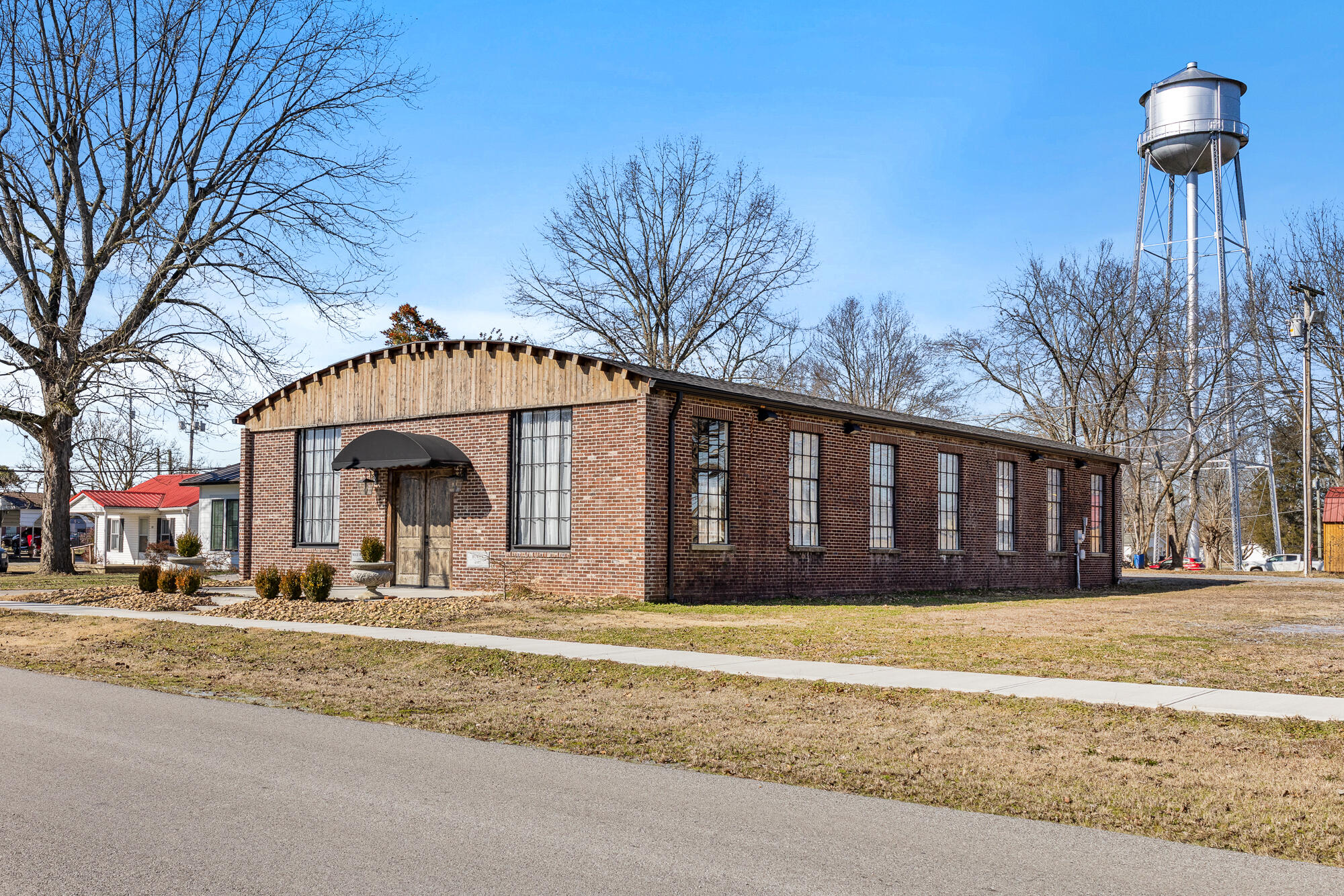 105 Main st-1