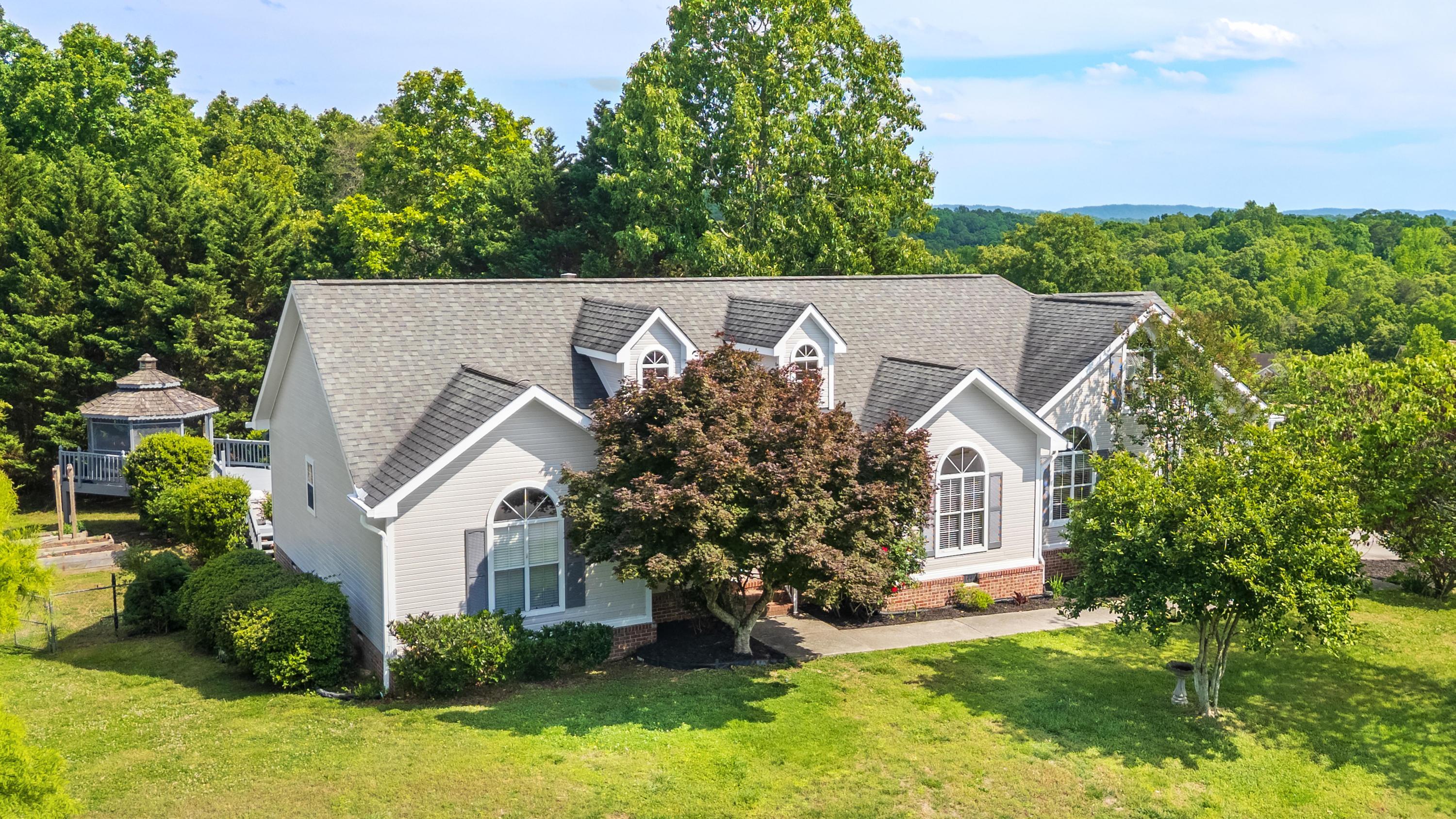 6601 Woody Cove Lane