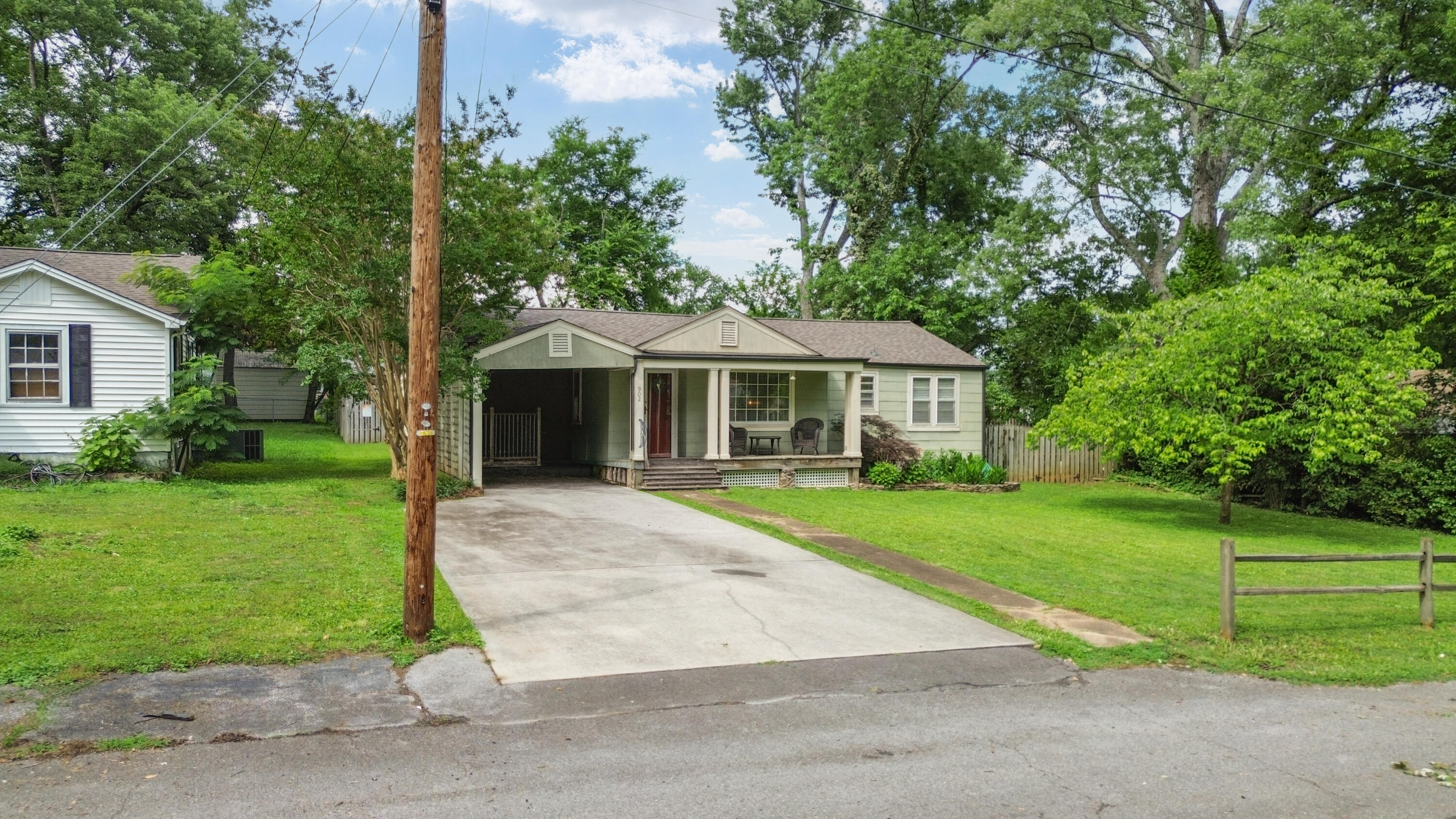 Photo 1 of 11 — 902 Sunset Avenue NW, Cleveland, TN 37311