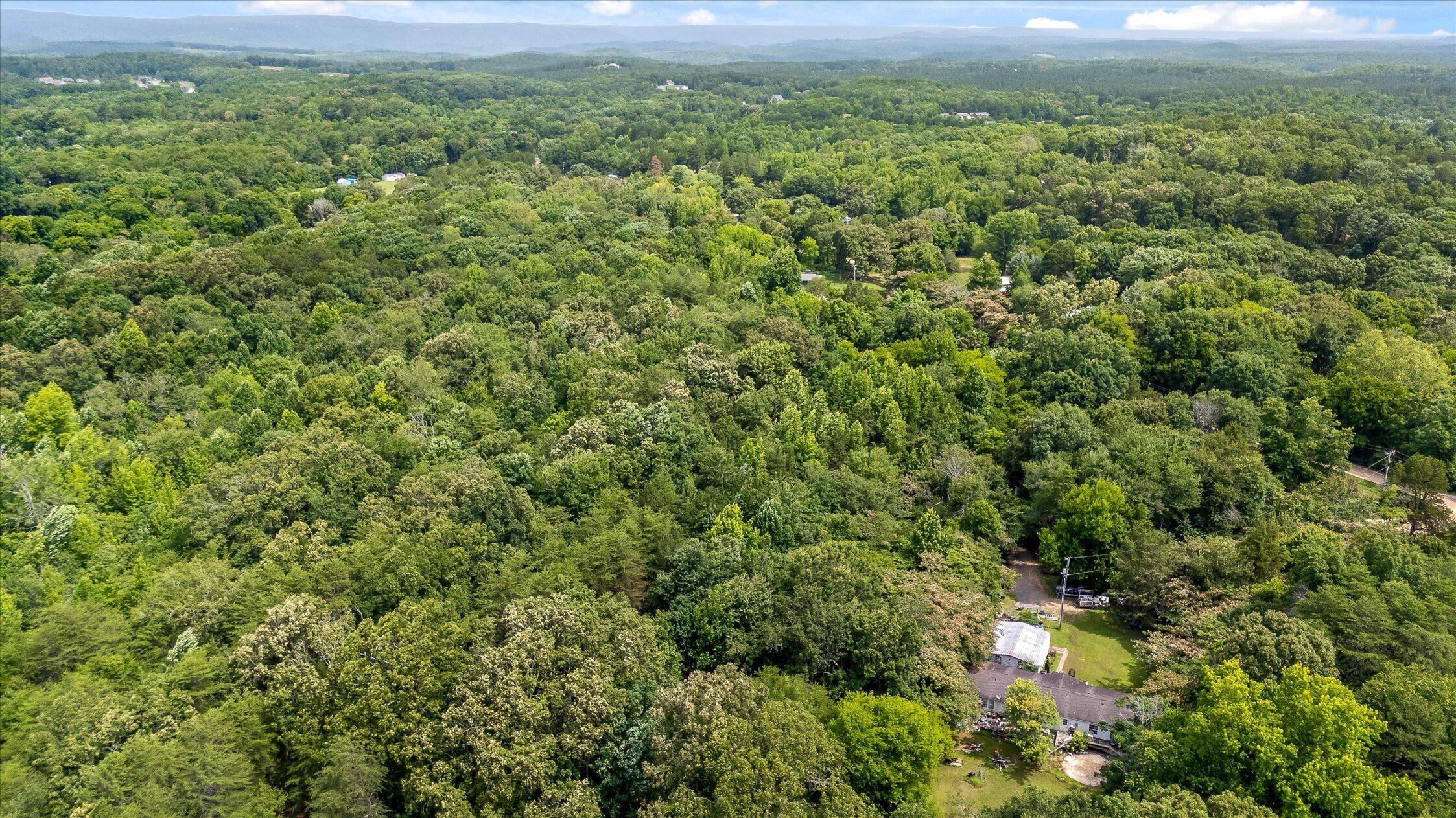 Photo 1 of 27 — 1906 Spradling Road, Soddy-Daisy, TN 37379