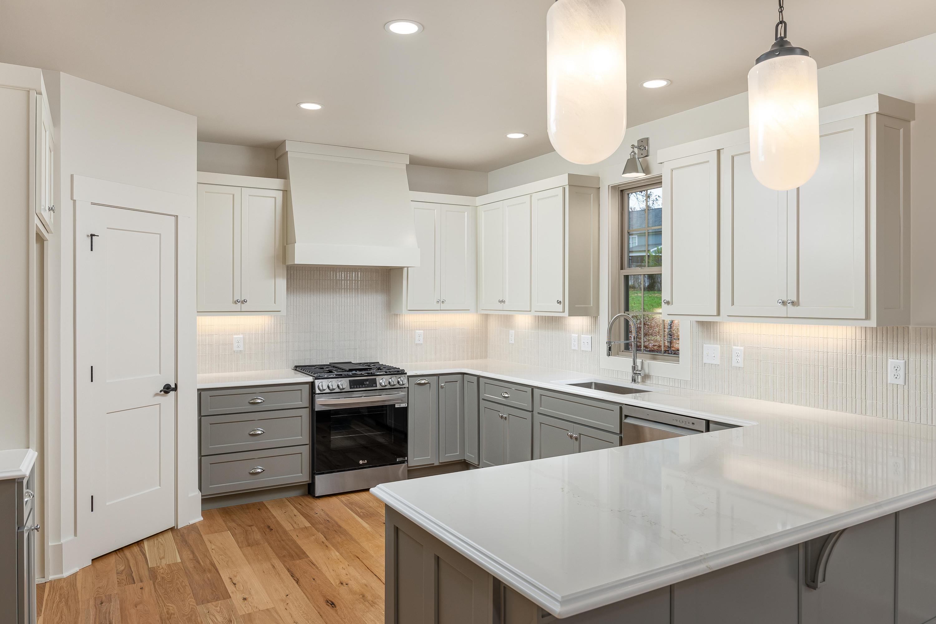 Harrison, Tennessee 37341, United States, 3 Bedrooms Bedrooms, ,3 BathroomsBathrooms,Residential,Active,29180