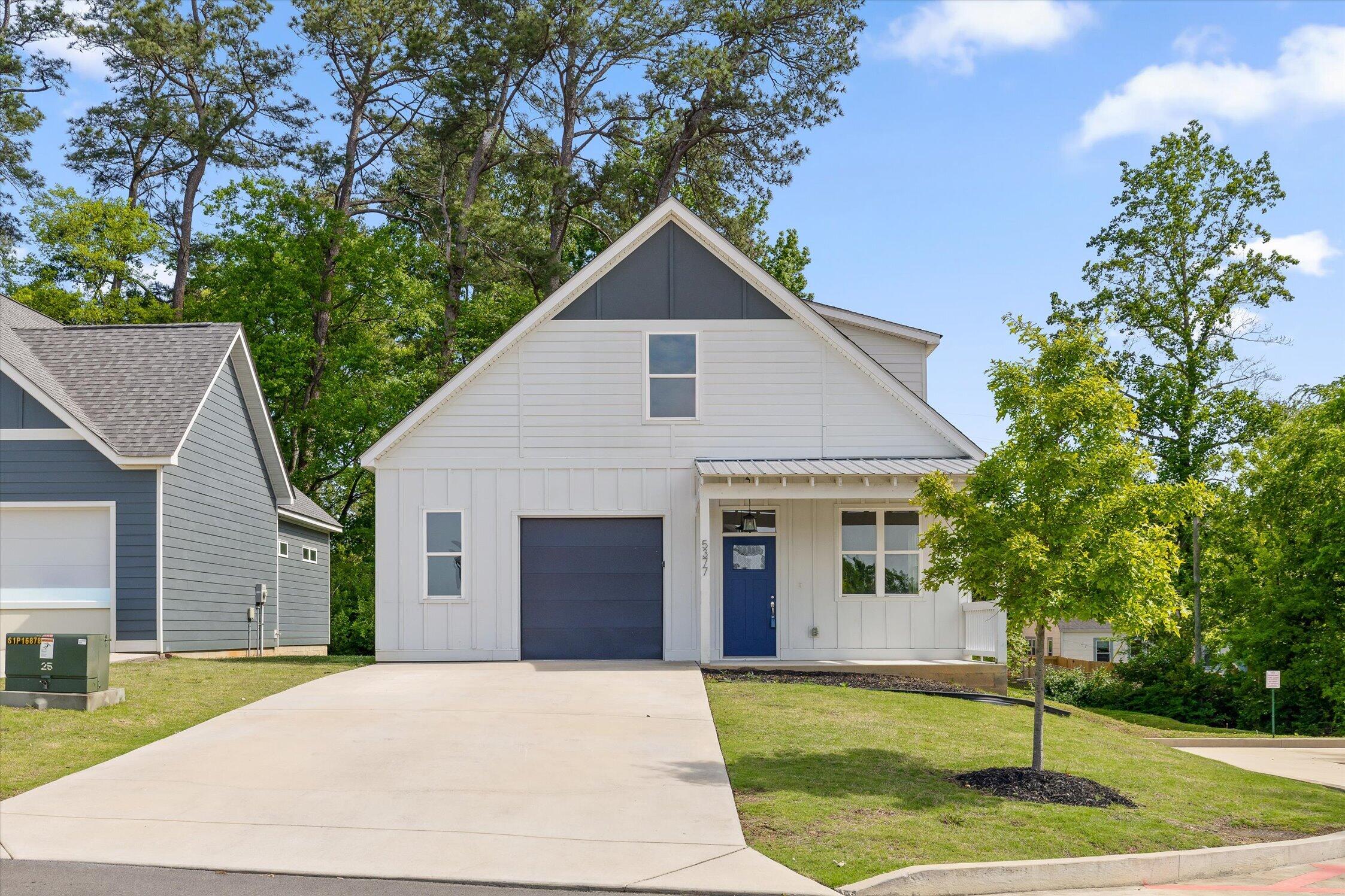 02-5377 Lynnland Terrace-2