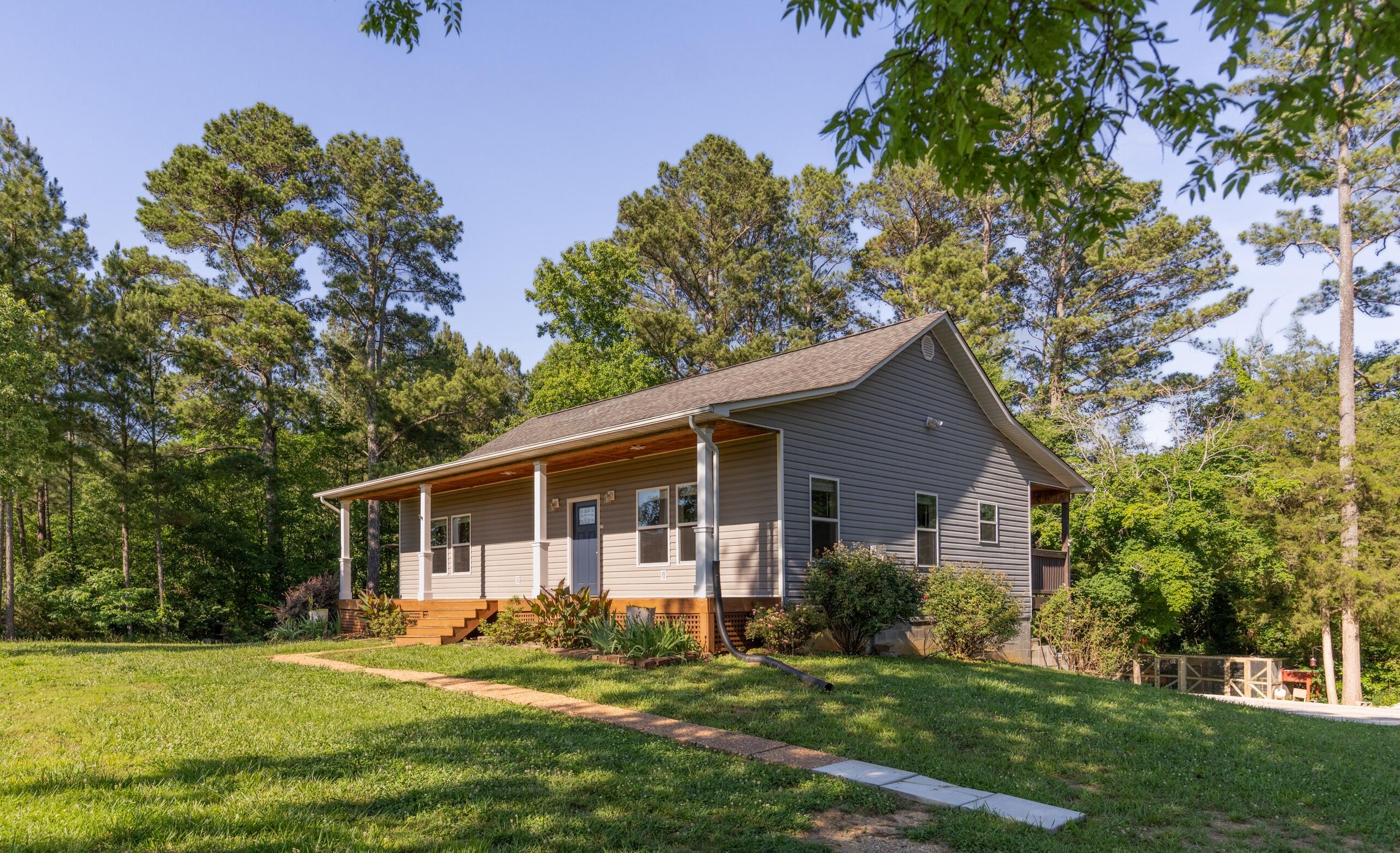 Photo 1 of 46 — 4760 Us-411, Ocoee, TN 37361