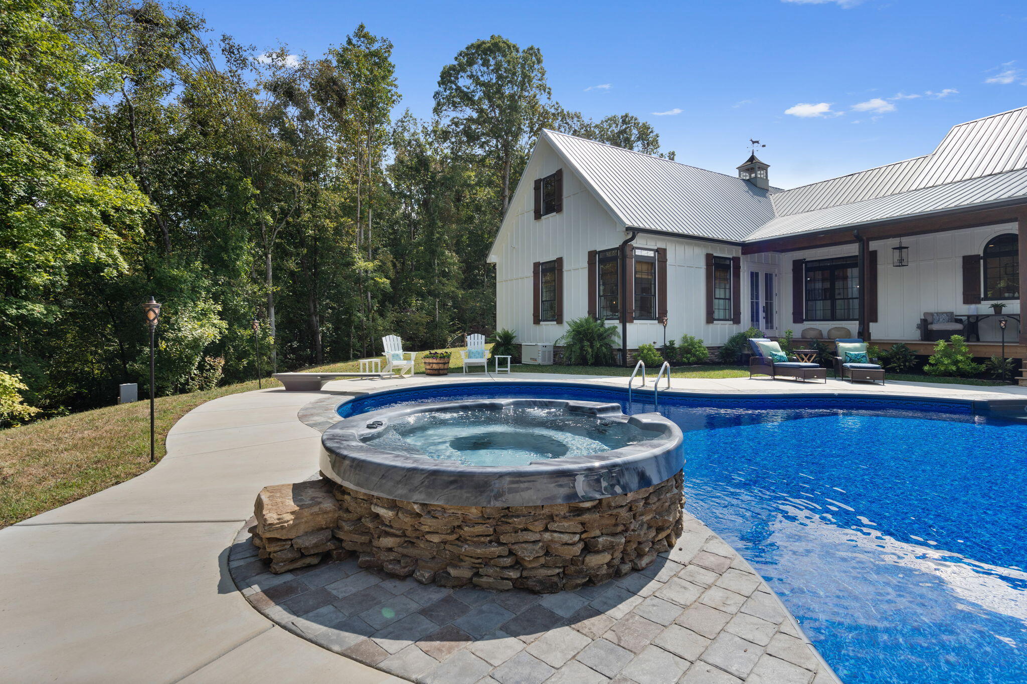 Calhoun, Tennessee, 37309, United States, 4 Bedrooms Bedrooms, ,3 BathroomsBathrooms,Residential,Active,2034257