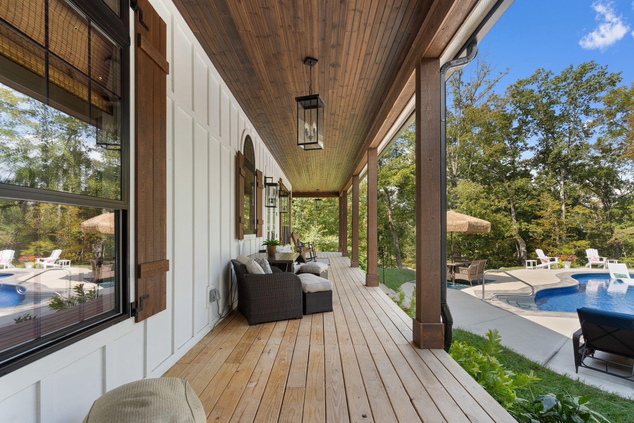 Calhoun, Tennessee, 37309, United States, 4 Bedrooms Bedrooms, ,3 BathroomsBathrooms,Residential,Active,2034257