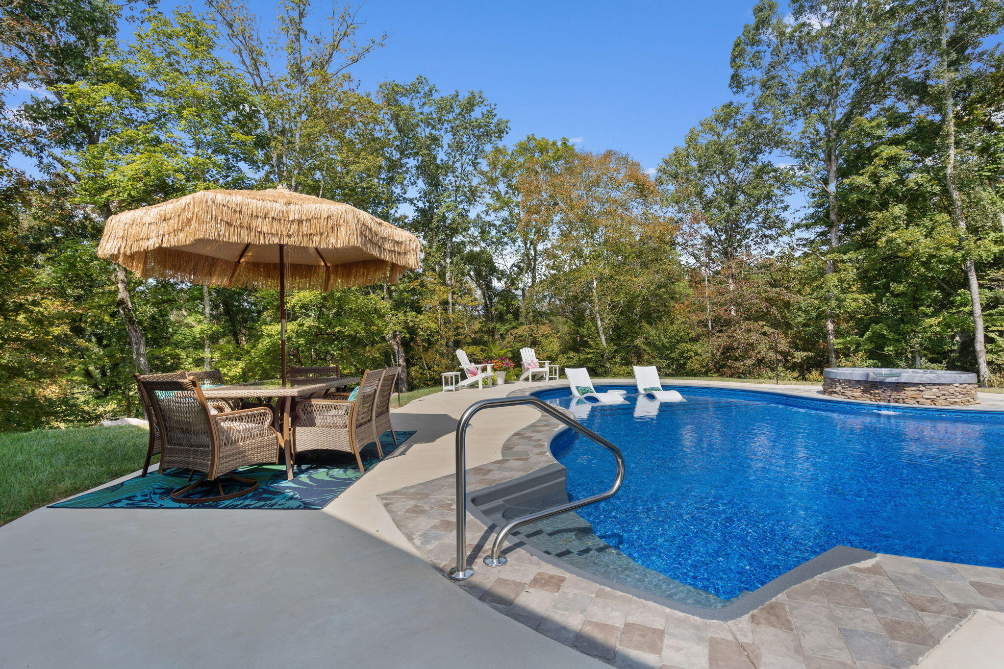 Calhoun, Tennessee, 37309, United States, 4 Bedrooms Bedrooms, ,3 BathroomsBathrooms,Residential,Active,2034257