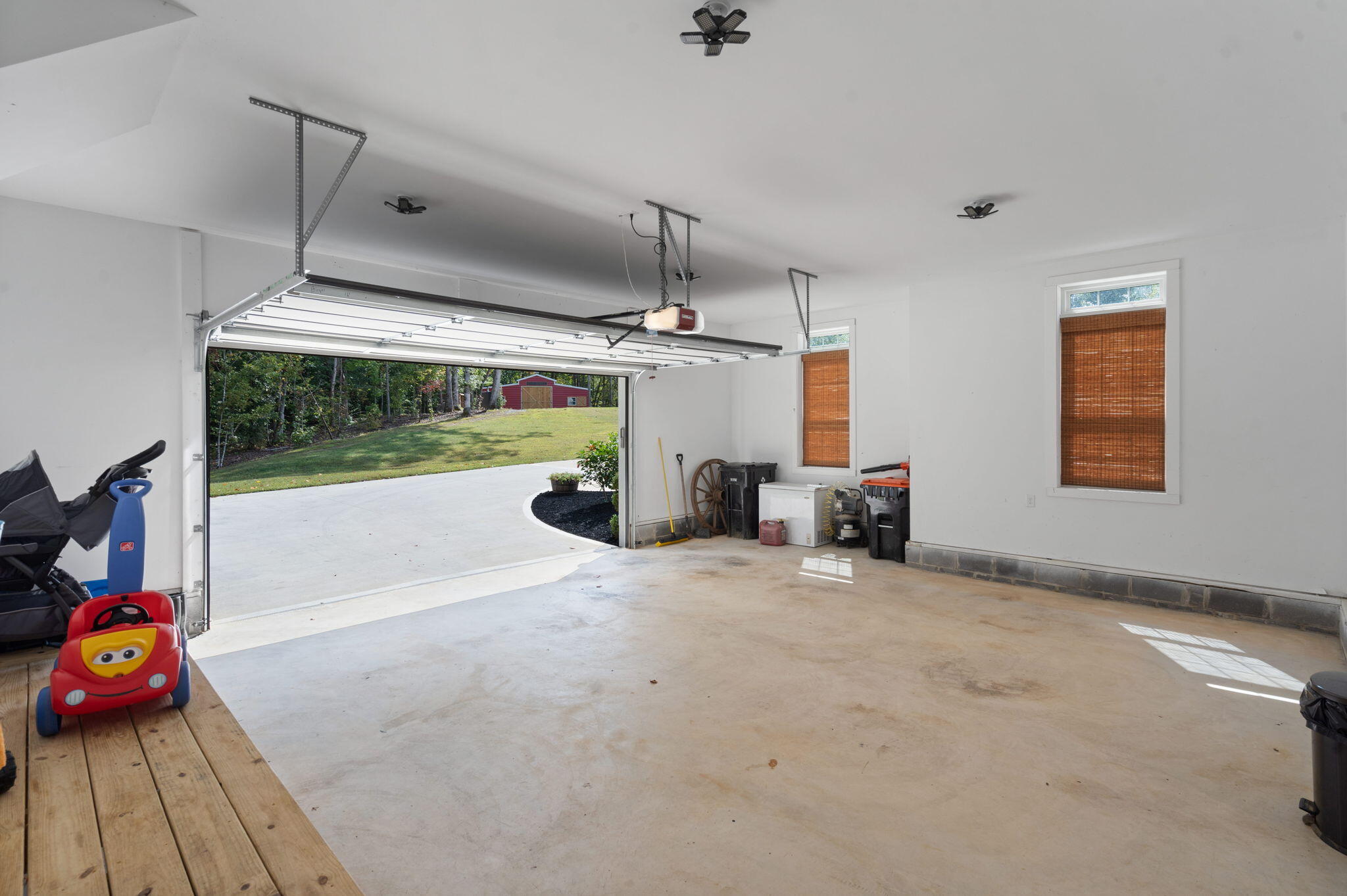Calhoun, Tennessee, 37309, United States, 4 Bedrooms Bedrooms, ,3 BathroomsBathrooms,Residential,Active,2034257