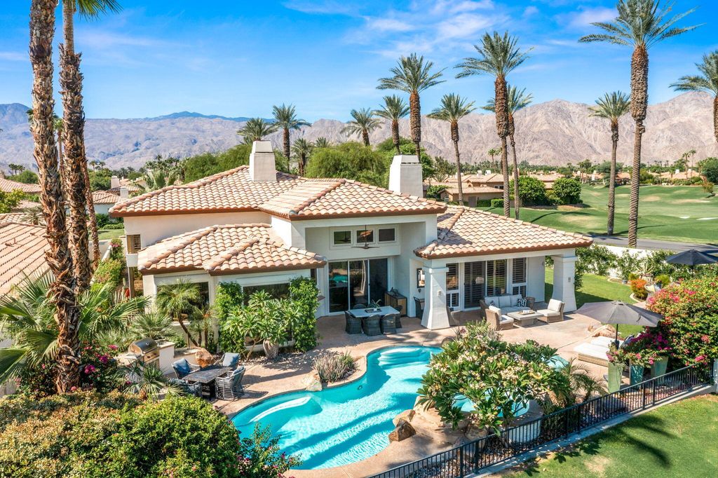 Photo of 79005 Via San Clara, La Quinta, CA 92253 (MLS # 219145234)
