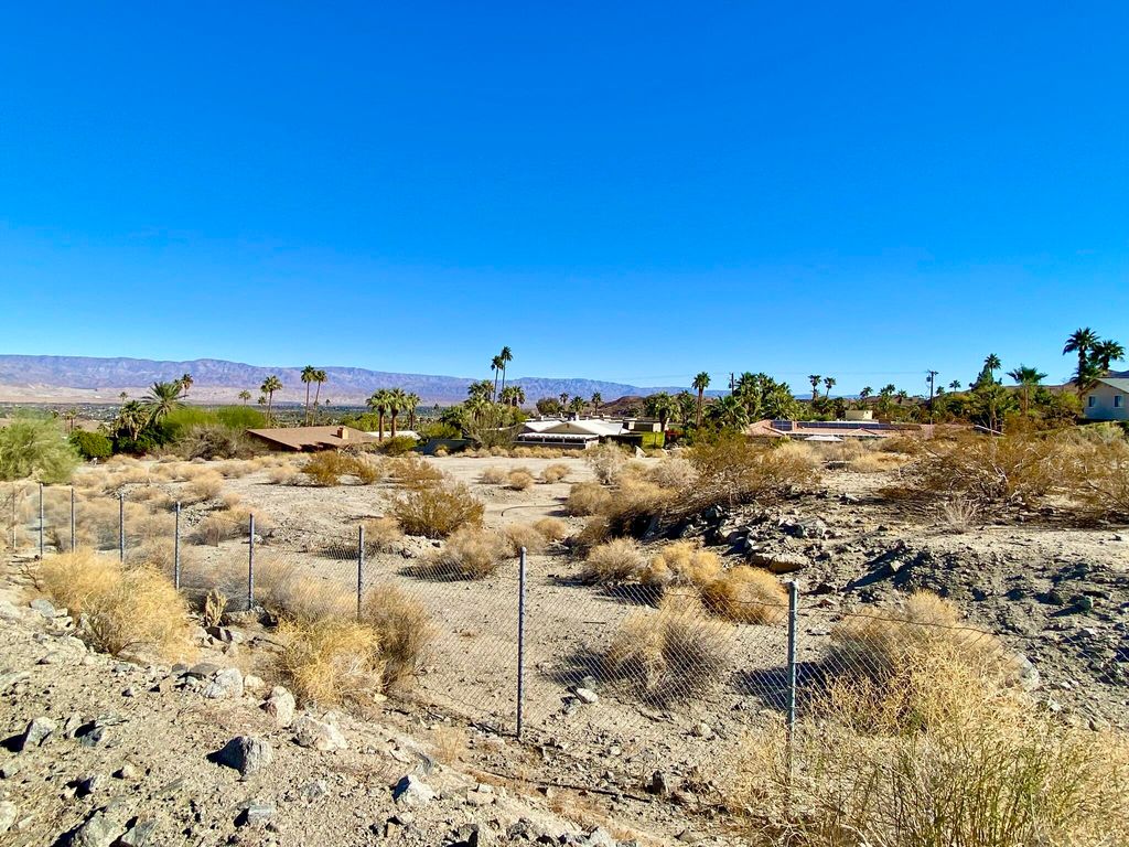 listing image 10999500577573710668