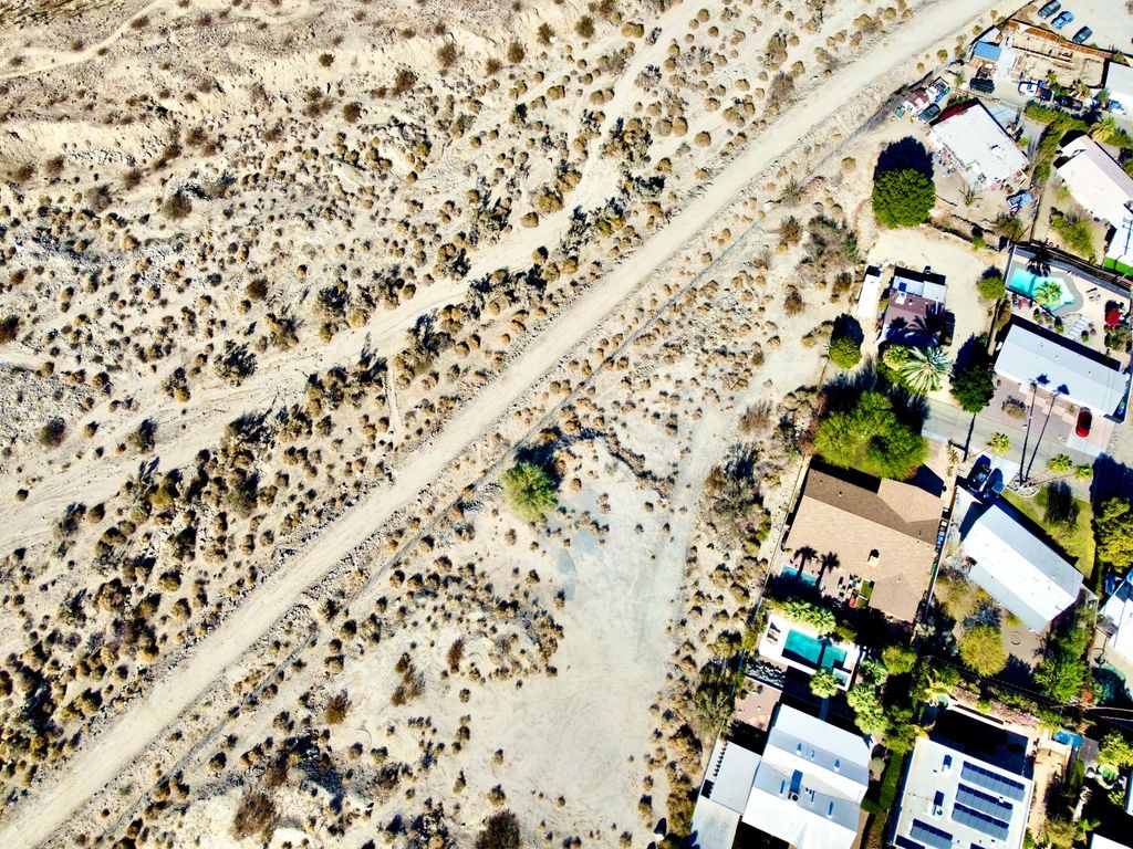 listing image 10998195203394829682
