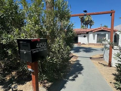 Single Family Residence in Palm Desert CA 44558 Santa Ynez Avenue.jpg