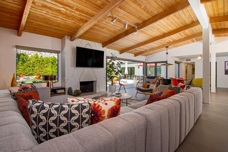 Palm Springs, California 92262, United States, 5 Bedrooms Bedrooms, ,3 BathroomsBathrooms,Residential,Active,219807