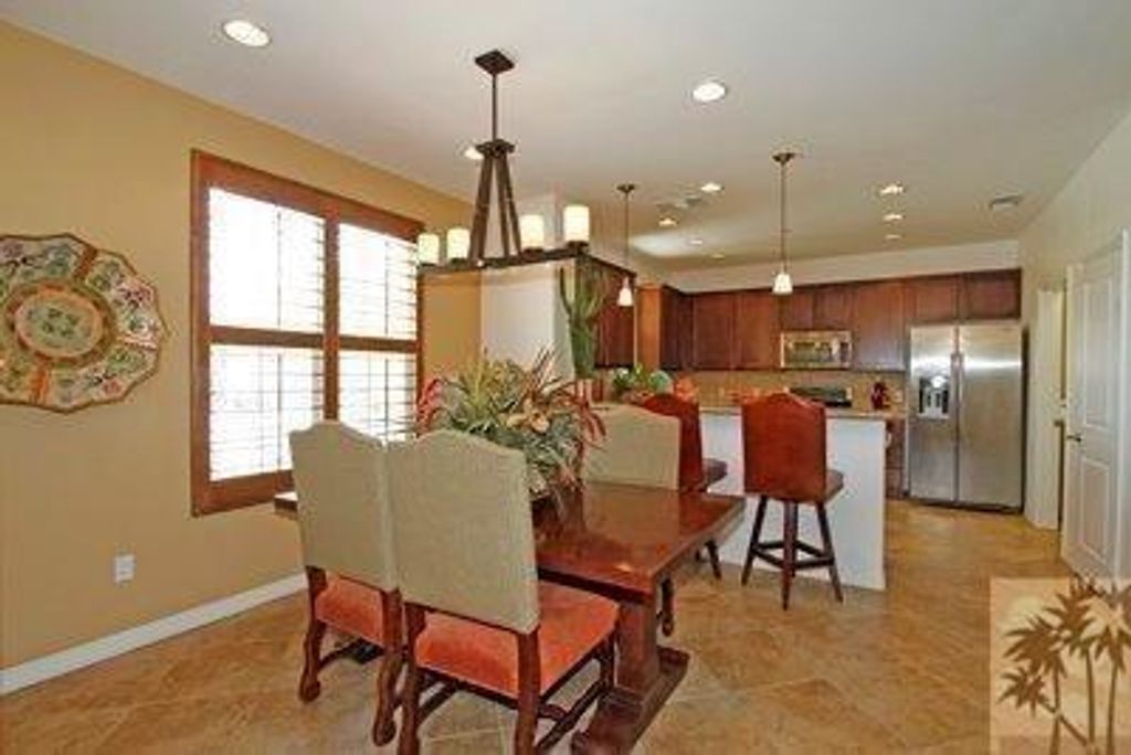 listing image 10993889002551129667