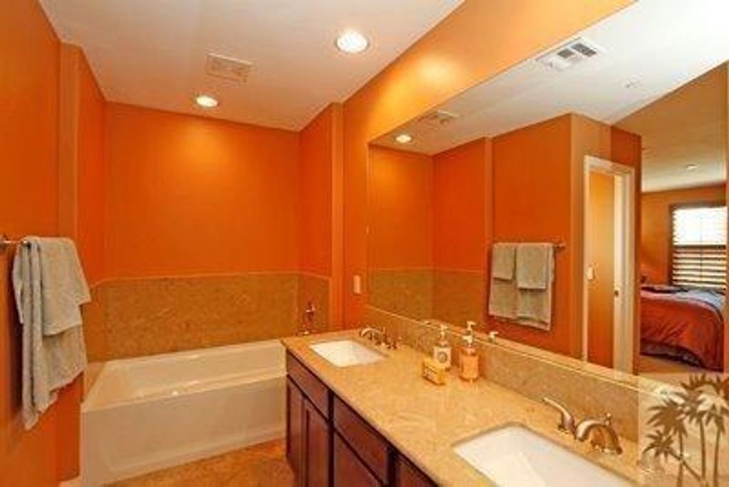 listing image 10990441349087784204